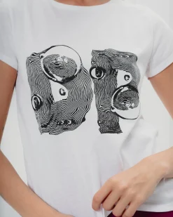 Camiseta Blanca Vibrante