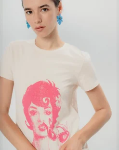 Camiseta Ilustrada Beige Dolores