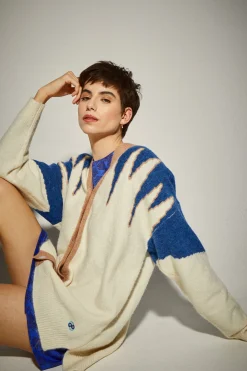 Chaqueta Punto Larga Crudo y Azul