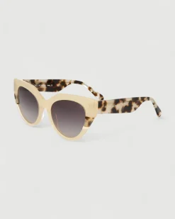 Gafa con tendencia a cat eye marrón semitransparente, habana y estampado