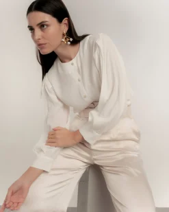 Pantalón fluido de cintura alta y cinturon