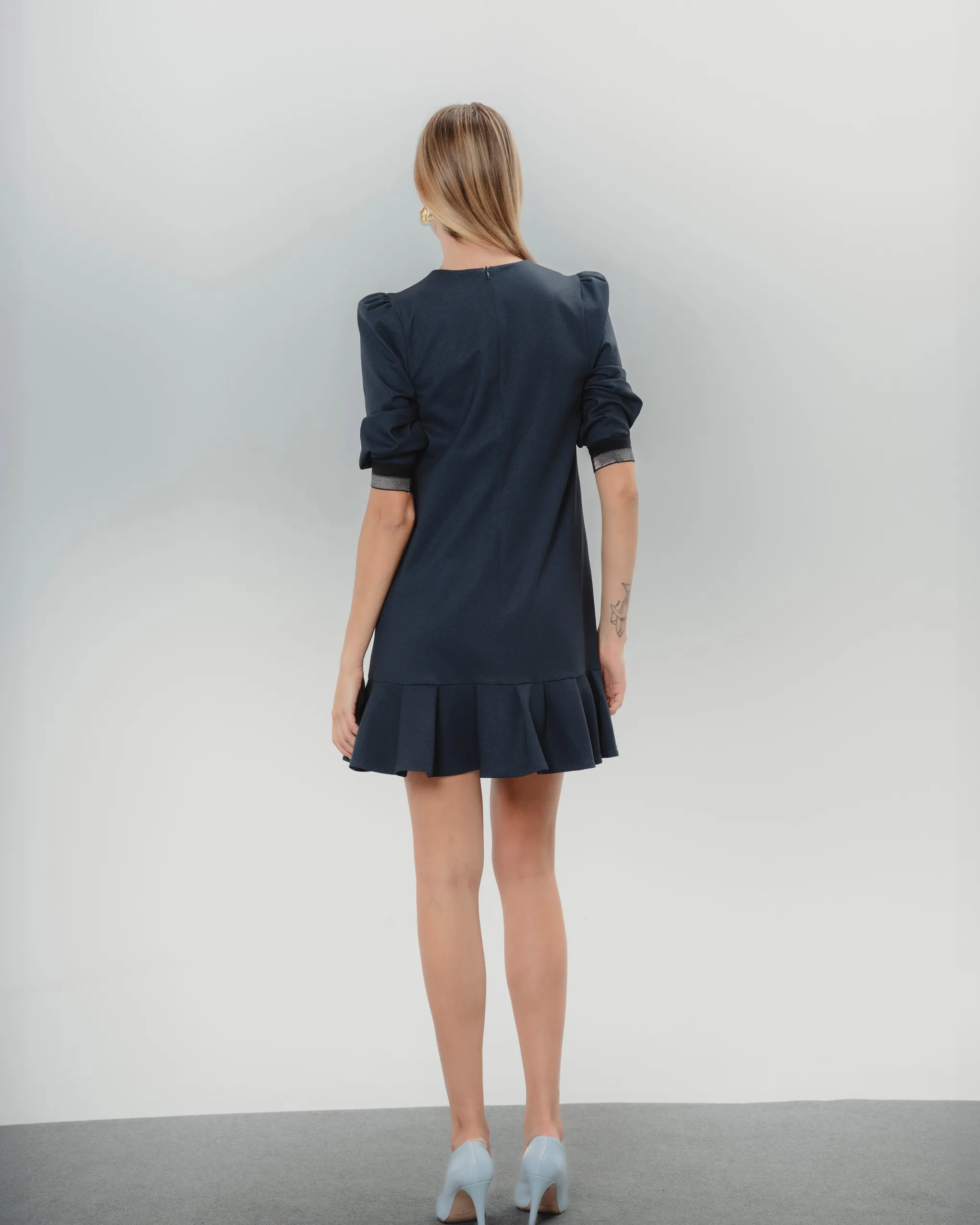 Vestido con volante Selena