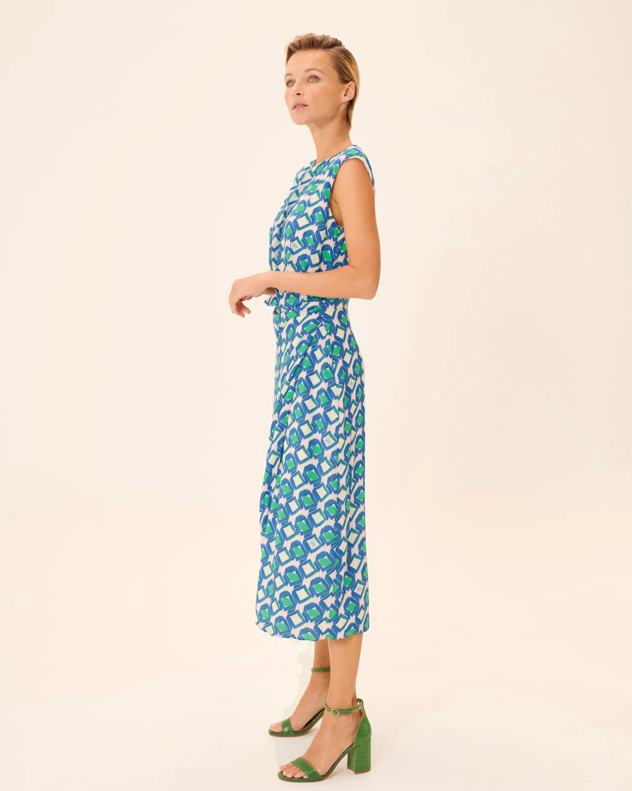 Vestido Midi Ajustado Eda